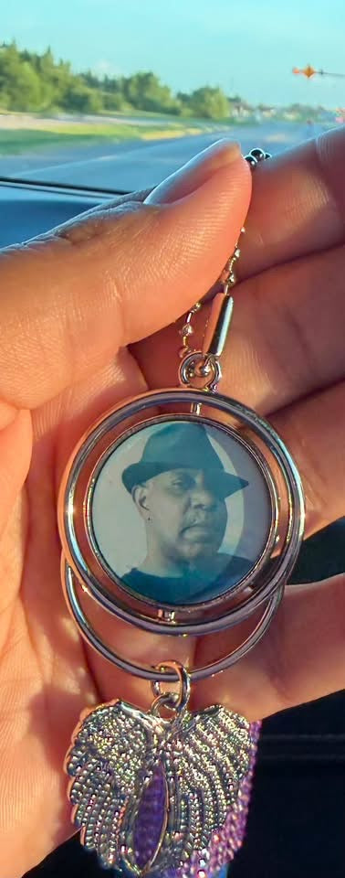 Reversible Keychain